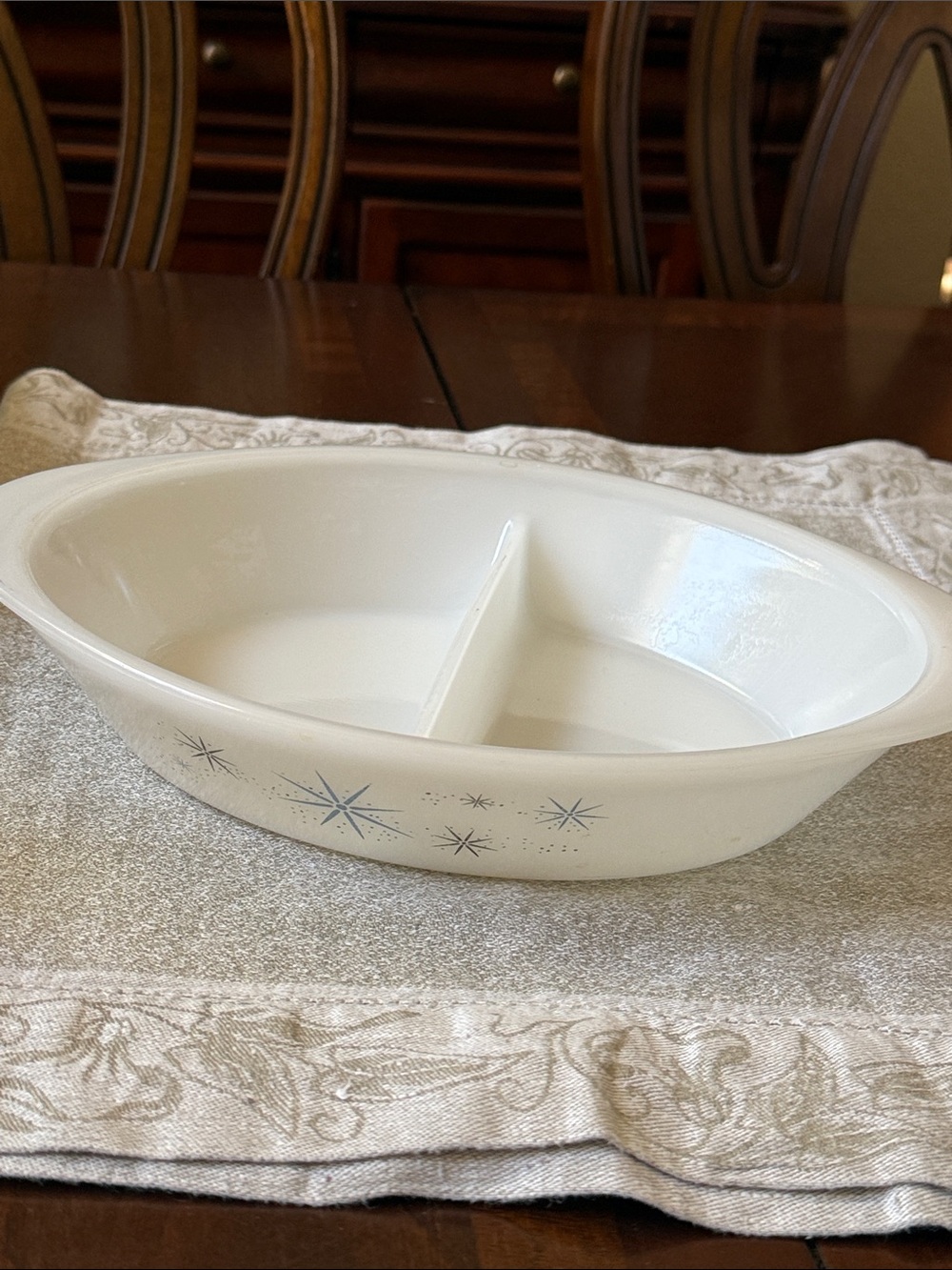 Vintage 1960’s Glassbake Atomic Starburst divided dish casserole mode J-2352 USA
